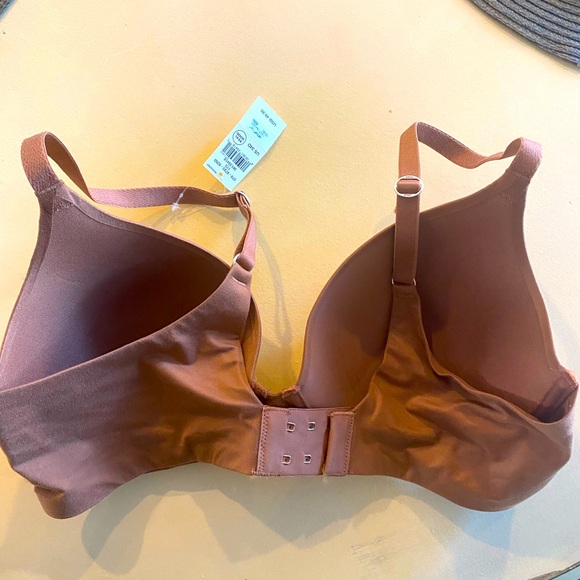 Women's Seamless Bra - Picture 2 of 2